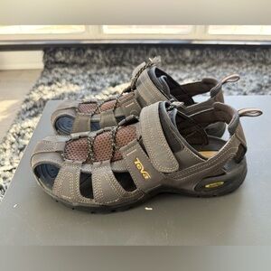 Teva Mens Forebay Sandals Size 10 Brown